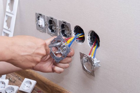 4 Dangers of Do-It-Yourself Electrical Work