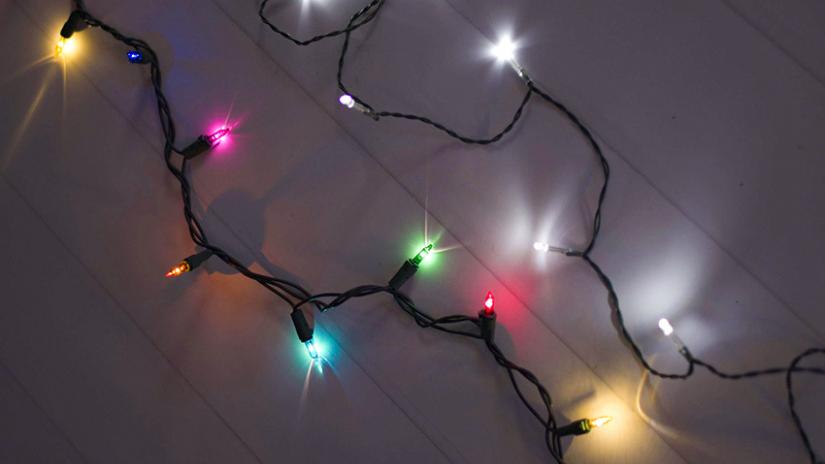 How to Find the Bad Bulb on Christmas Lights