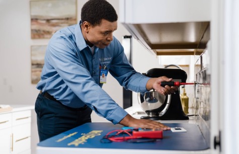 Outlets Not Working? Here’s How to Tell If They Need Replacing or Repairing