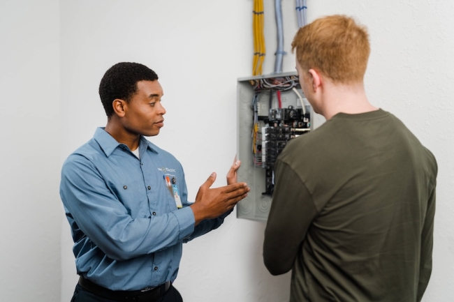 Circuit Breaker Replacement in Irving, TX